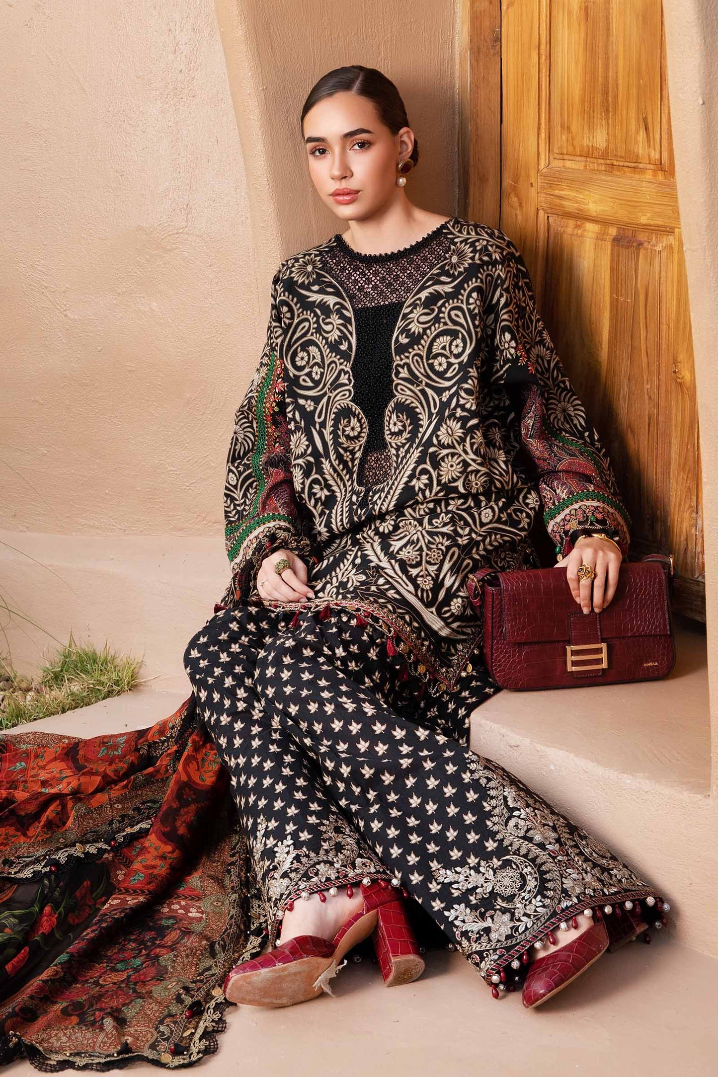 MARIA.B-3PC LAWN EMBROIDERED PRINTED SHIRT WITH CHIFFON PRINT DUPATTA AND PRINT TROUSER-BIC-2517