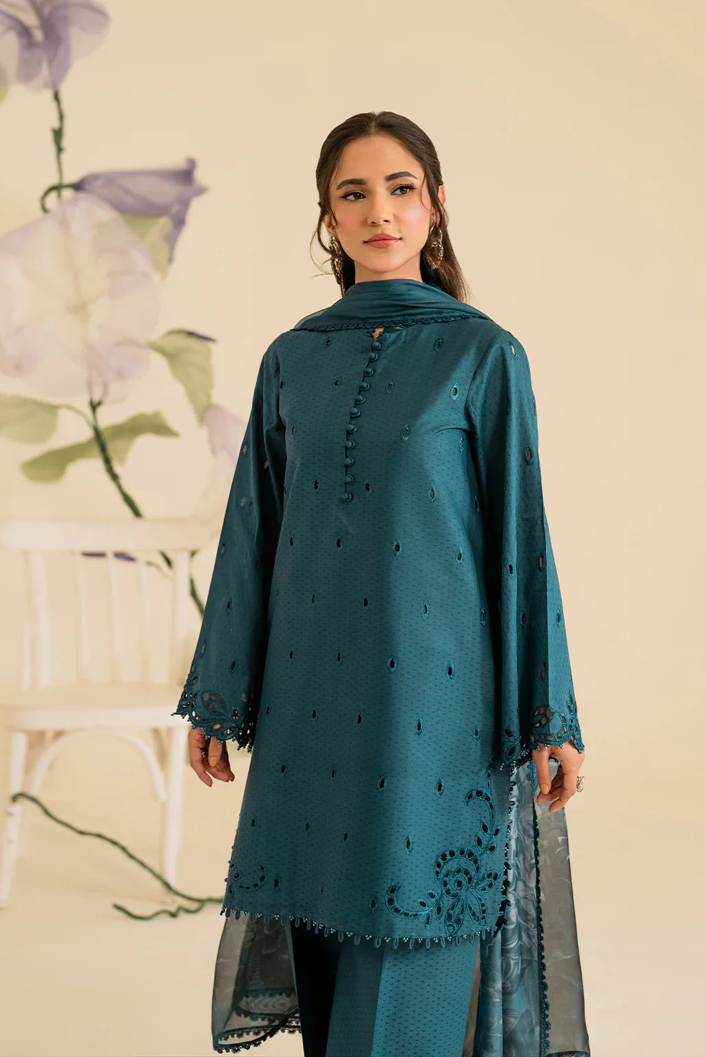 IZNIK - 3PC LAWN EMBROIDERED SHIRT WITH MANAAR PRINTED DUPATTA AND TROUSER -BIC-3747