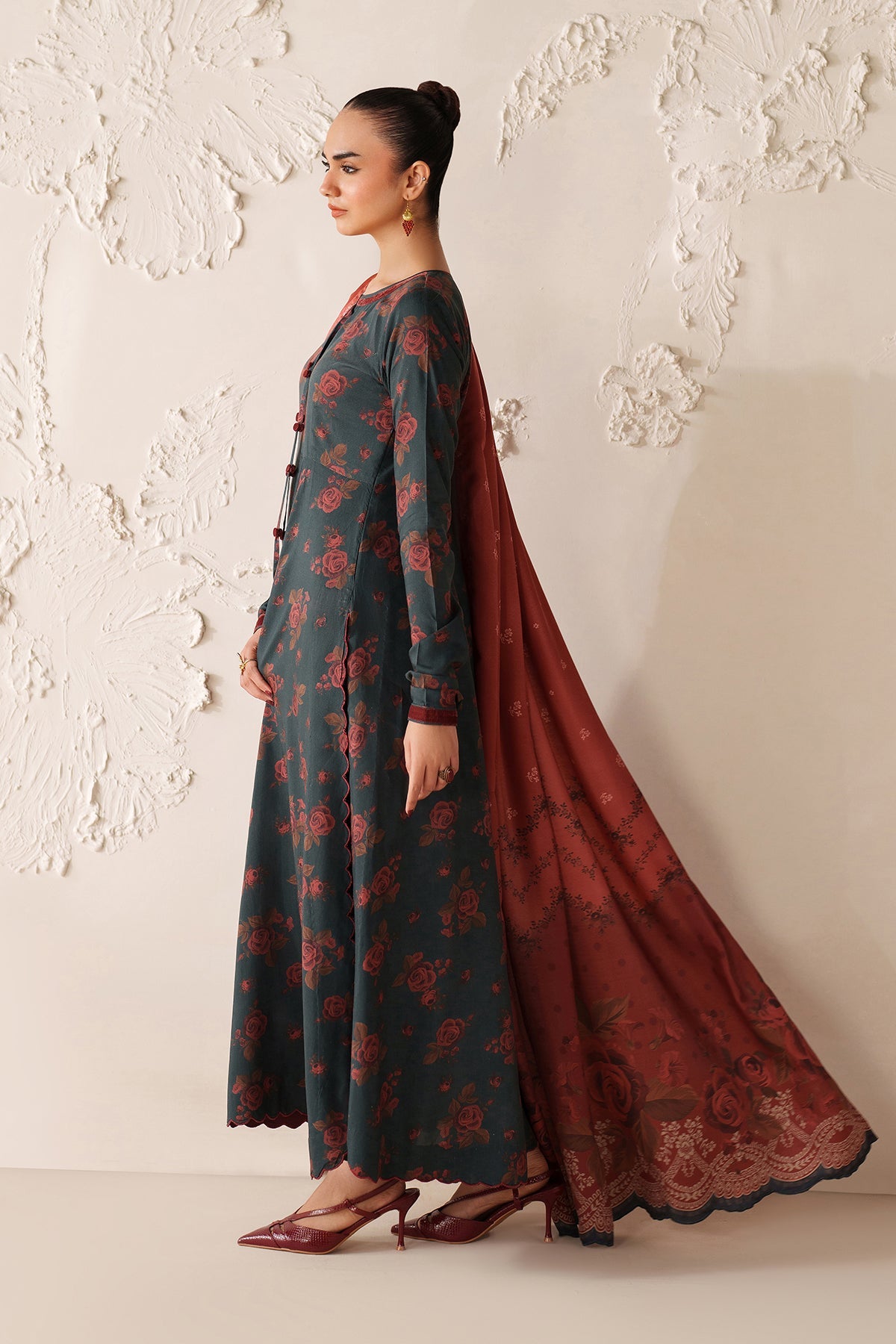 BAROQUE-3PC VISCOSE PRINTED SHIRT WITH VISCOSE PRINTED DUPATTA AND TROUSER-BIC