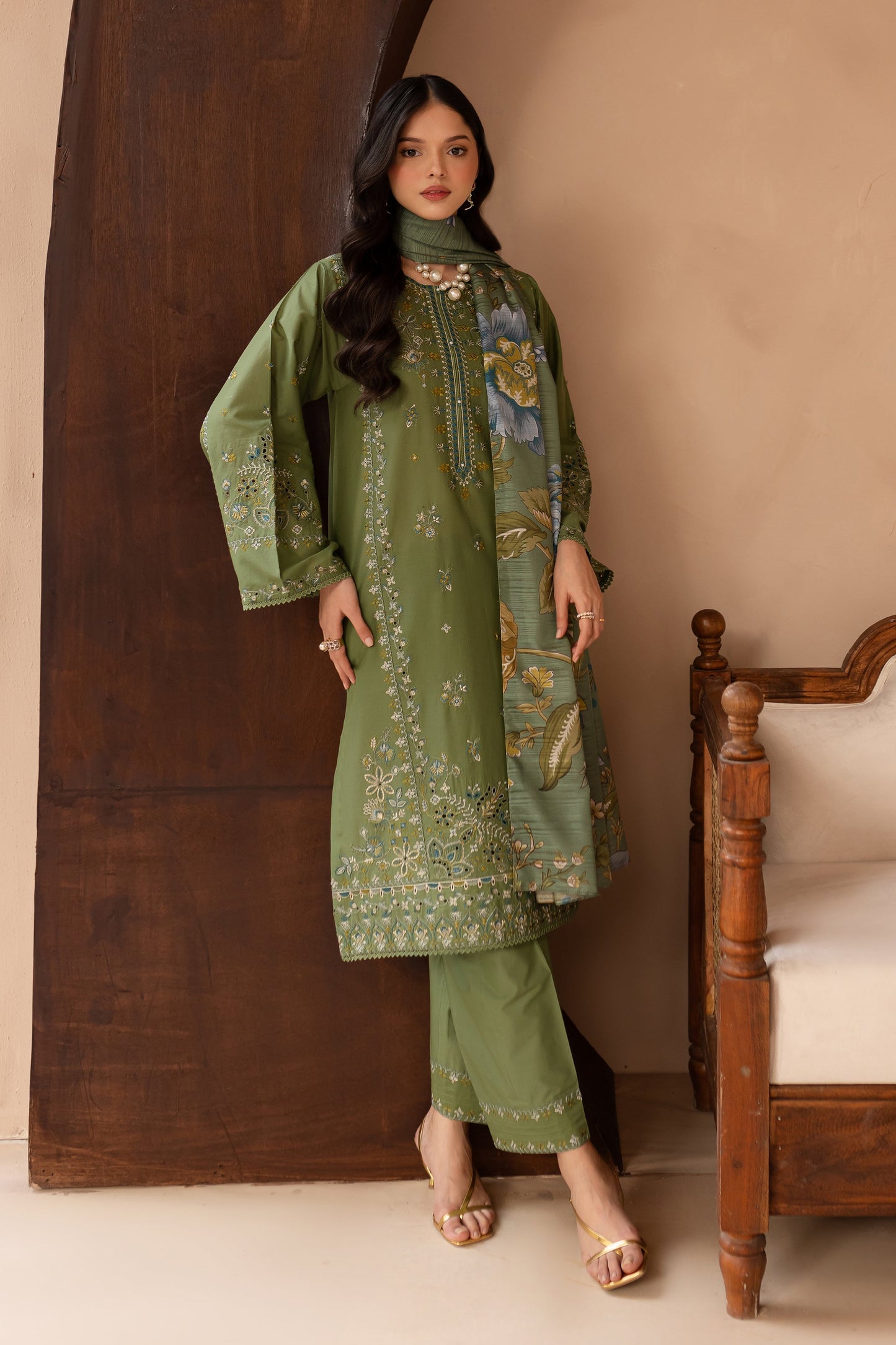 BATIK-3PC LAWN EMBROIDERED SHIRT WITH MONARK PRINT DUPATTA AND EMB TROUSER-BIC-3700