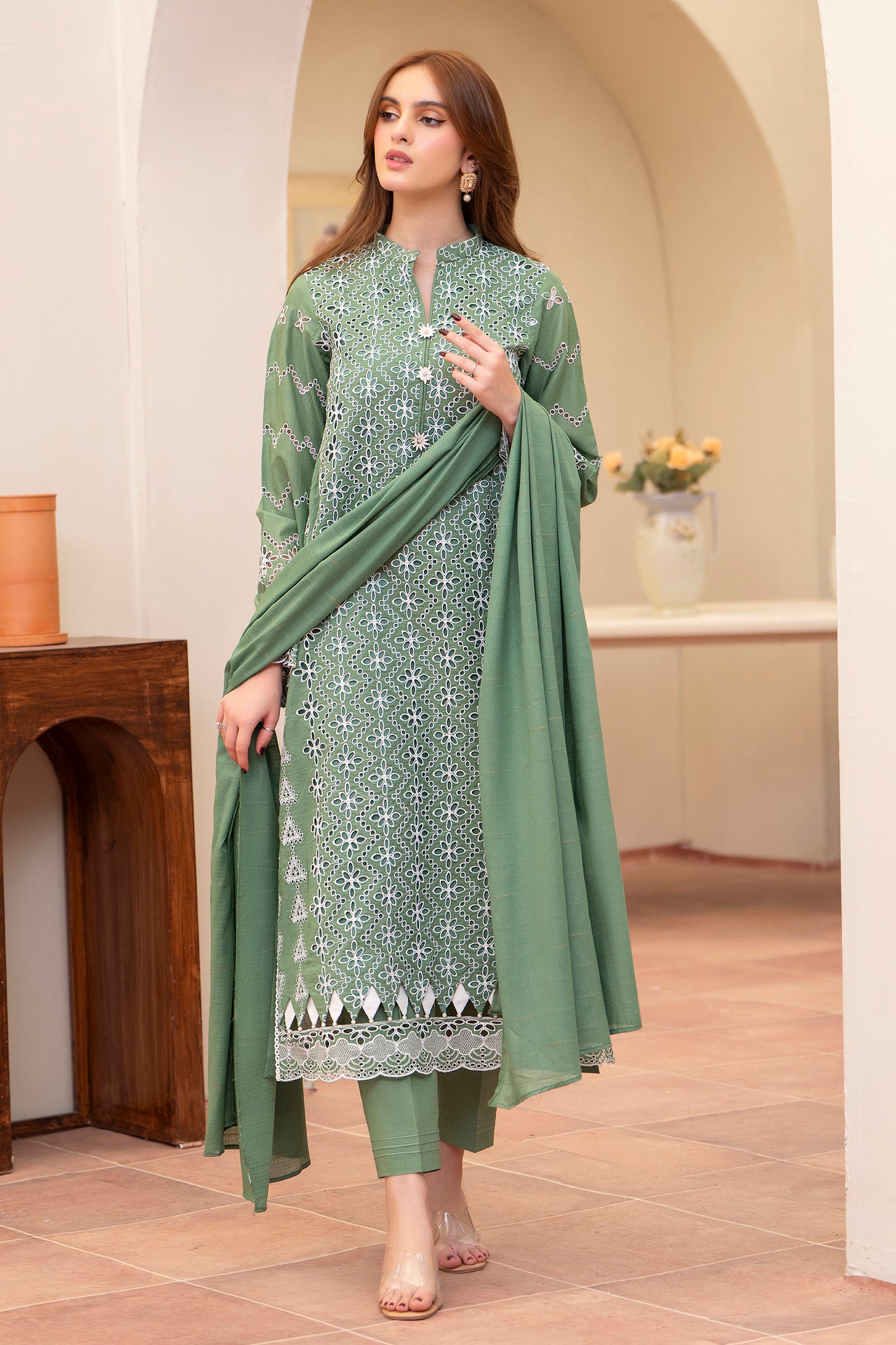 MIRAKHI-3PC LAWN CHIKENKARI EMBROIDERED SHIRT WITH LAWN TUBE SLUB DUPATTA-BIC-