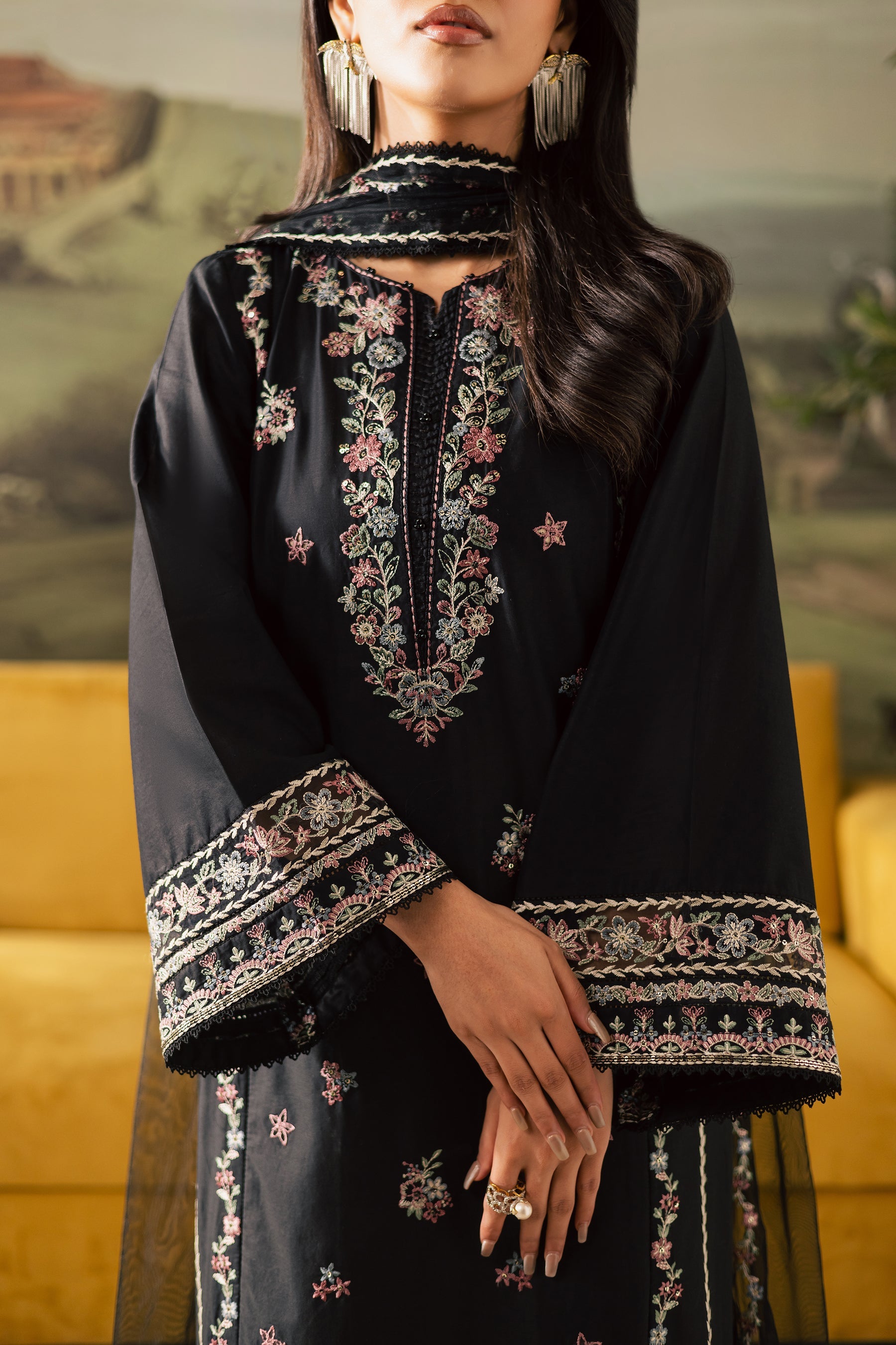 BATIK-3PC DHANAK EMBROIDERED SHIRT WITH CHIFFON EMBROIDERED DUPATTA AND TROUSER-BIC-4274