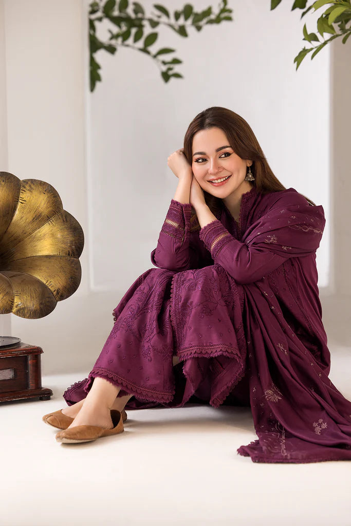 SOBIA NAZIR - 3PC DHANAK EMBROIDERED SHIRT WITH DHANAK EMBROIDERED SHAWL AND TROUSE-BIC-3423