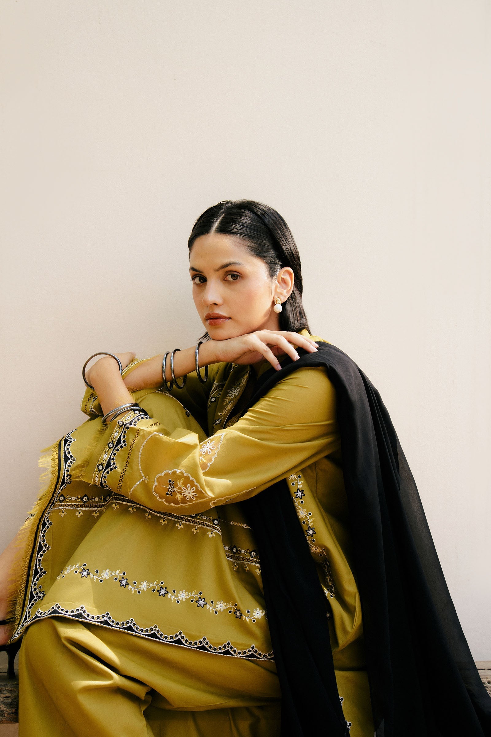 ZARA SHAHJAHAN-3PC DHANAK EMBROIDERED SHIRT WITH CHIFFON EMBROIDERED SHAWL & DHANAK TOUSER-BIC-