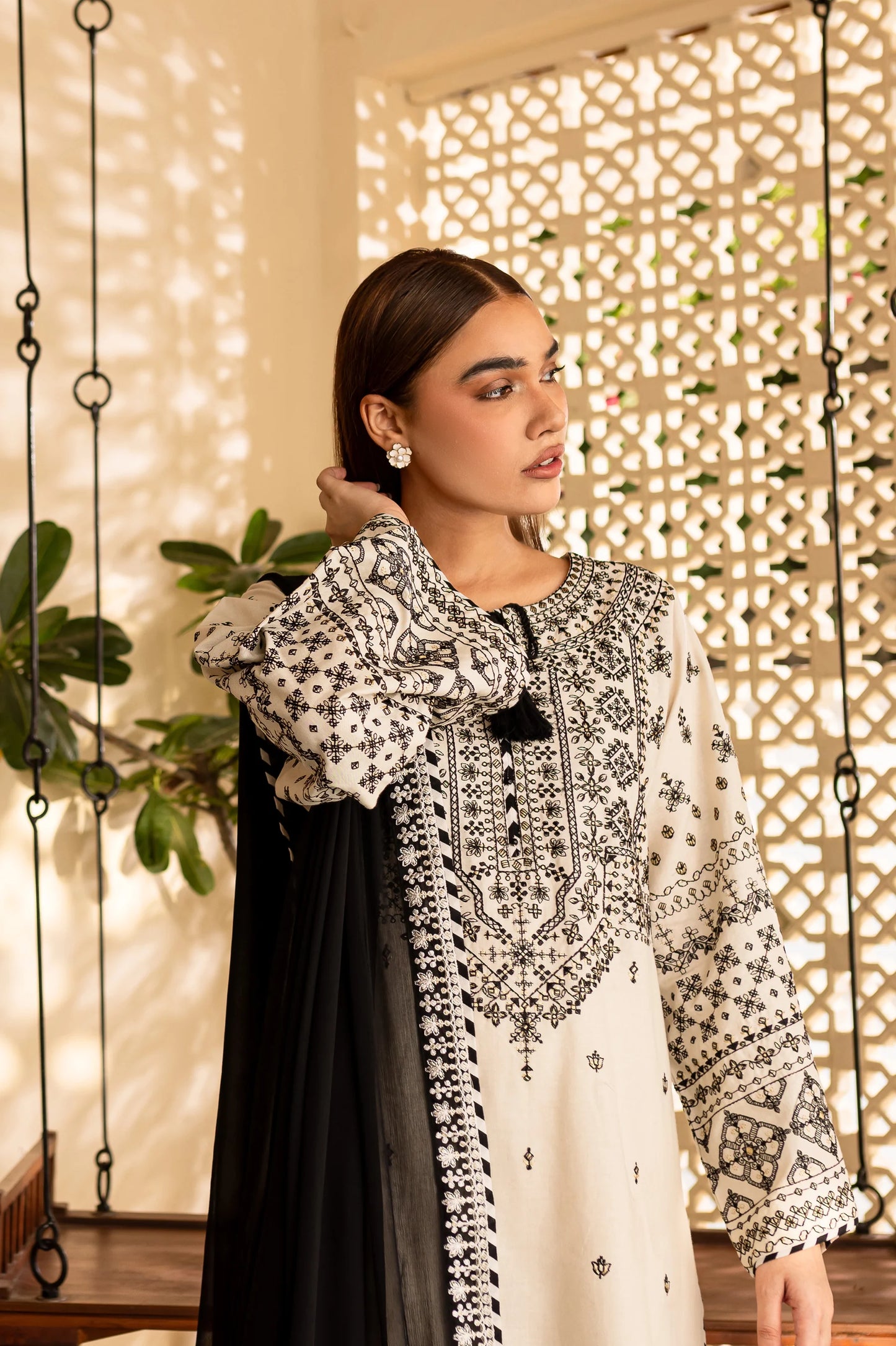 BATIK-3PC LAWN EMBROIDERED SHIRT WITH CHIFFON EMBROIDERED DUPATTA AND TROUSER-BIC-3689