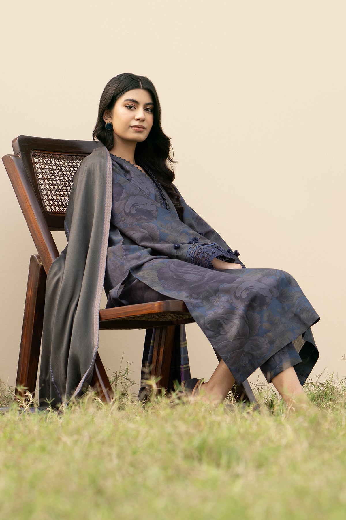 BAROQUE-3PC KHADDAR PRINTED SHIRT WITH KHADDAR PRINT DUPATTA AND PRINT TROUSER-BIC-2631