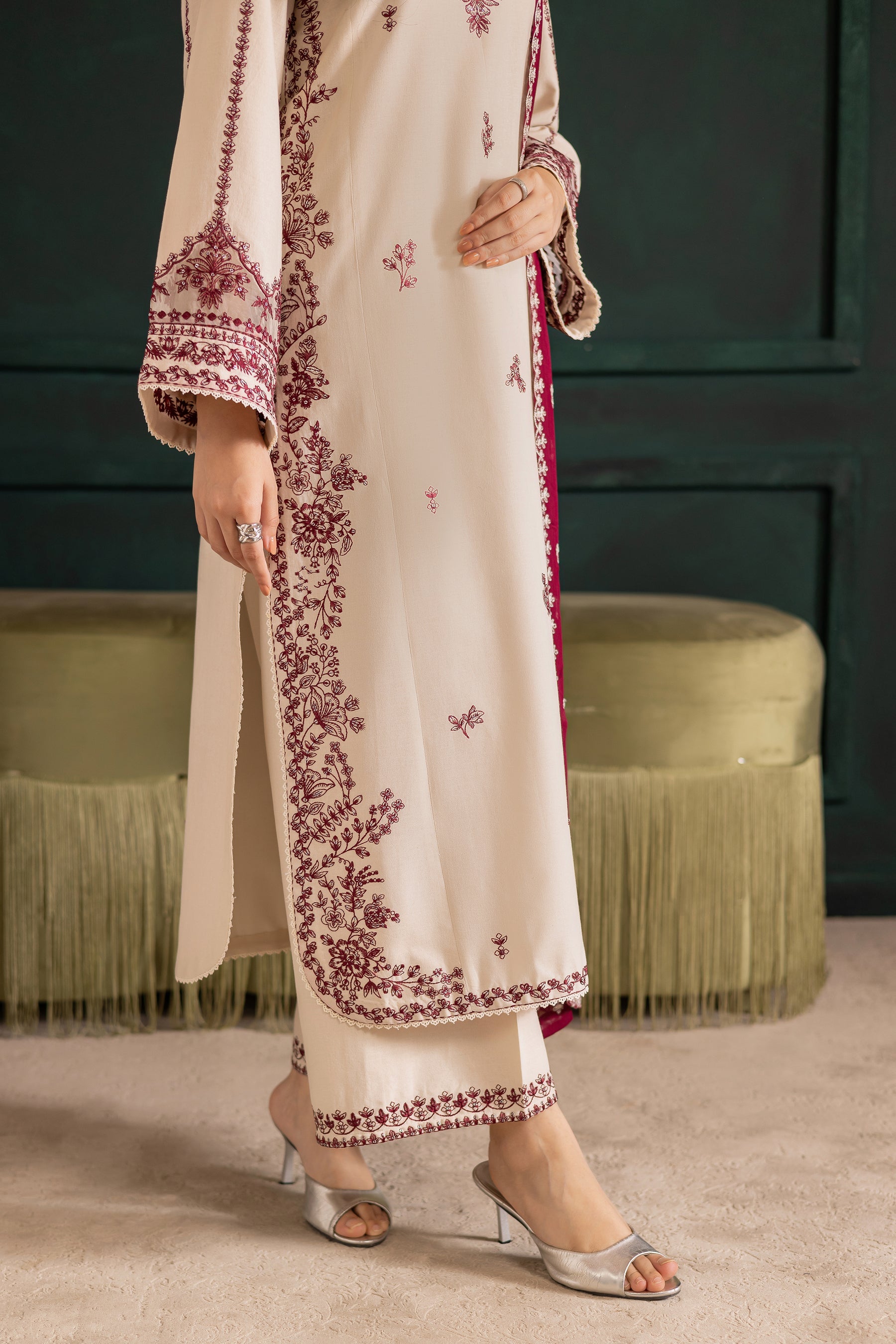 BATIK-3PC DHANAK EMBROIDERED SHIRT WITH DHANAK CHIFFON EMBROIDERED DUPATTA AND EMB TROUSER-BIC-4348