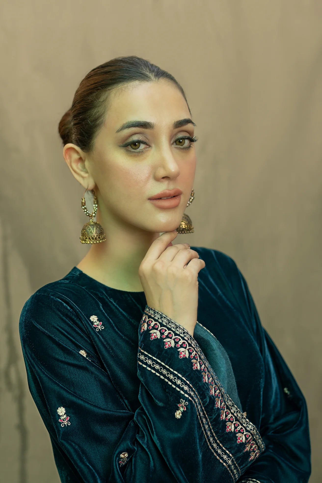 URGE-2PC VELVET EMBROIDERED SHIRT WITH VELEVT EMBROIDERED SLEEVES & TROUSER-BIC-D21