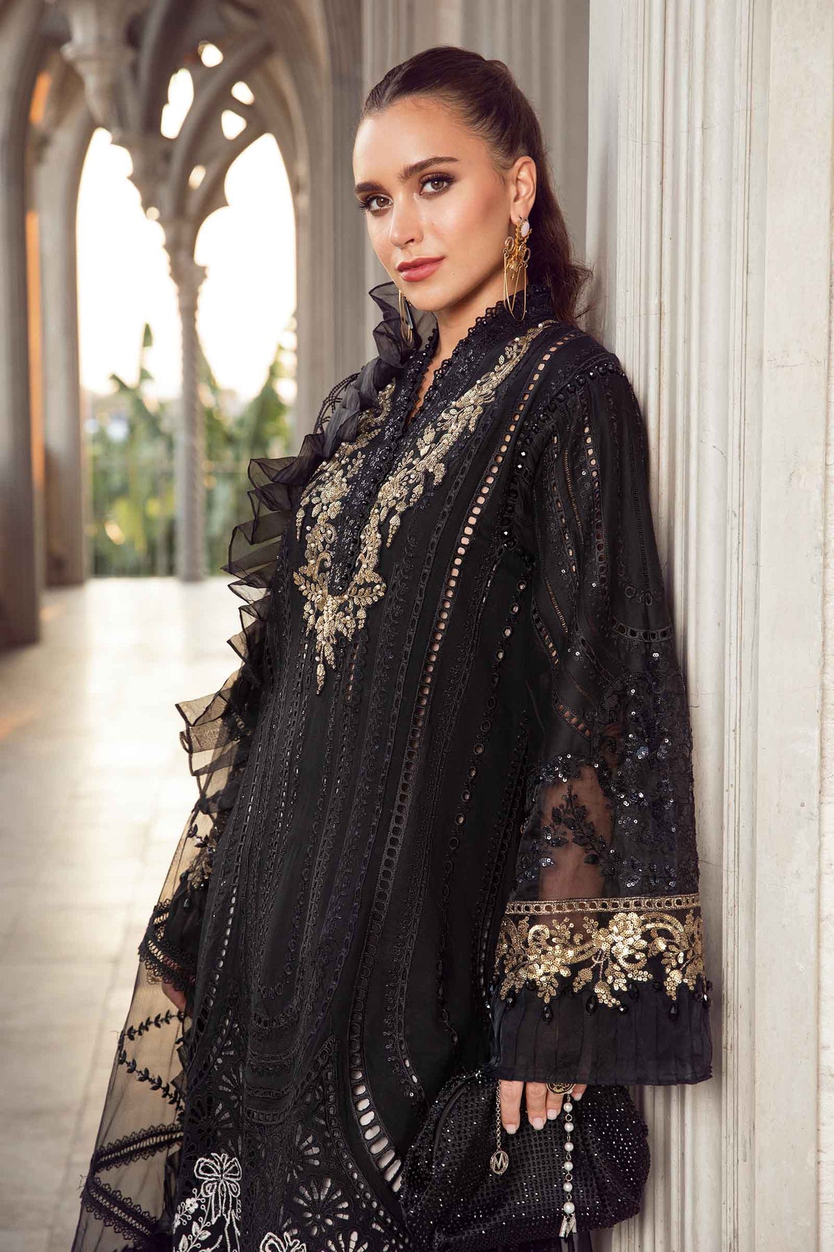 MARIA B- LAWN 3PC EMBROIDERED SHIRT WITH ORGANZA EMBROIDERED DUPATTA WITH TROUSER -BIC- 3422
