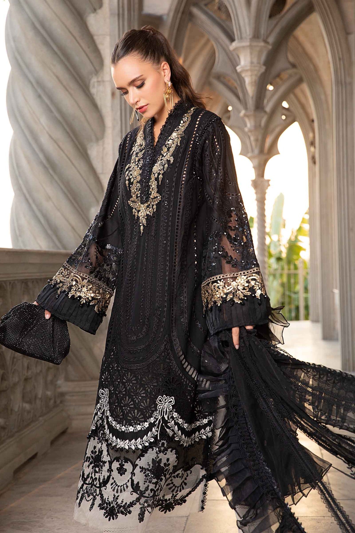 MARIA B- LAWN 3PC EMBROIDERED SHIRT WITH ORGANZA EMBROIDERED DUPATTA WITH TROUSER -BIC- 3422