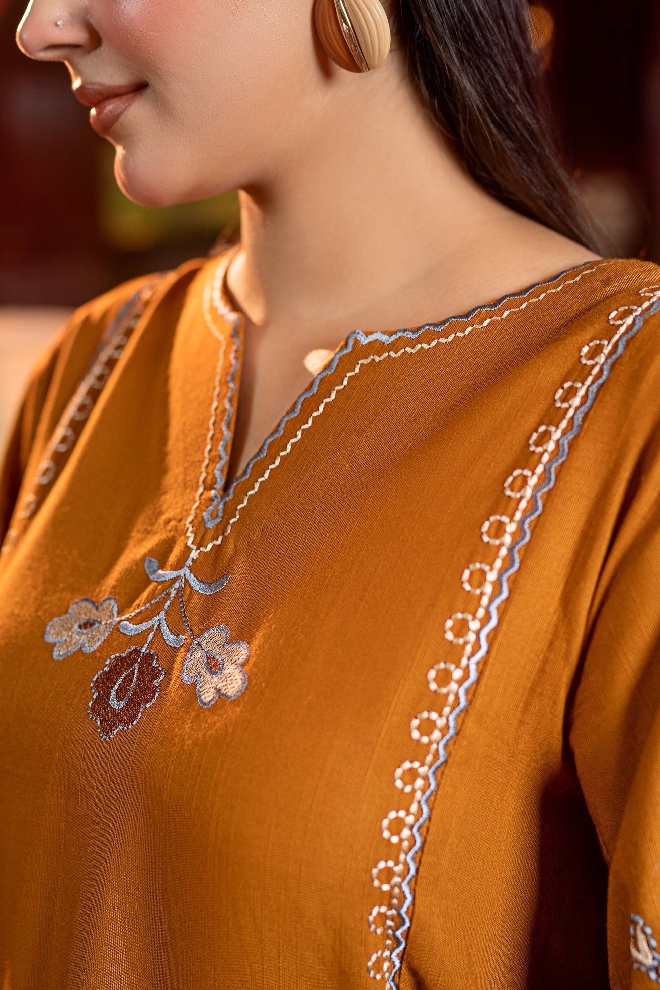 URGE-2PC DHANAK EMBROIDERED SHIRT AND EMBROIDRED SLEEVES-BIC-134