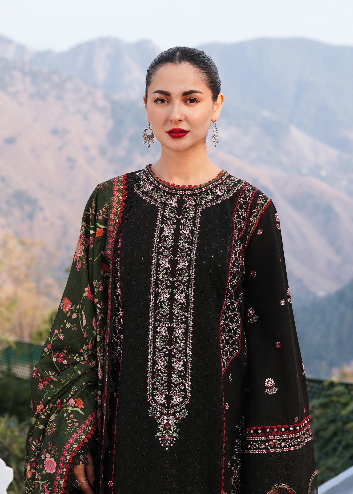 HUSSAIN REHAR-3PC KARANDI EMBROIDERED SHIRT WITH COURTRAI PRINTED SHAWL AND TROUSER-BIC-4261