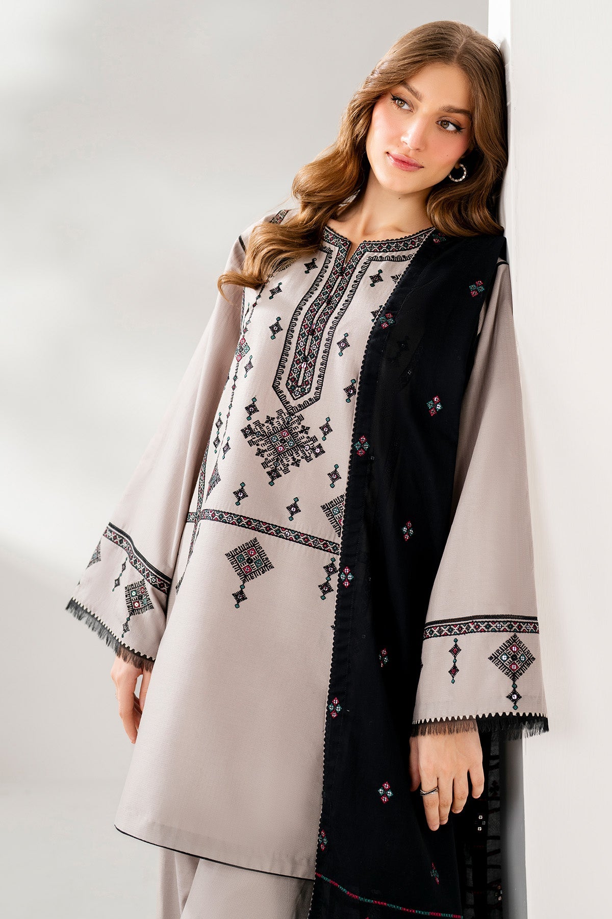 JAZMIN-3PC DHANAK EMBROIDERED SHIRT WITH CHIFFON EMB DUPATTA AND TROUSER-BIC-4192