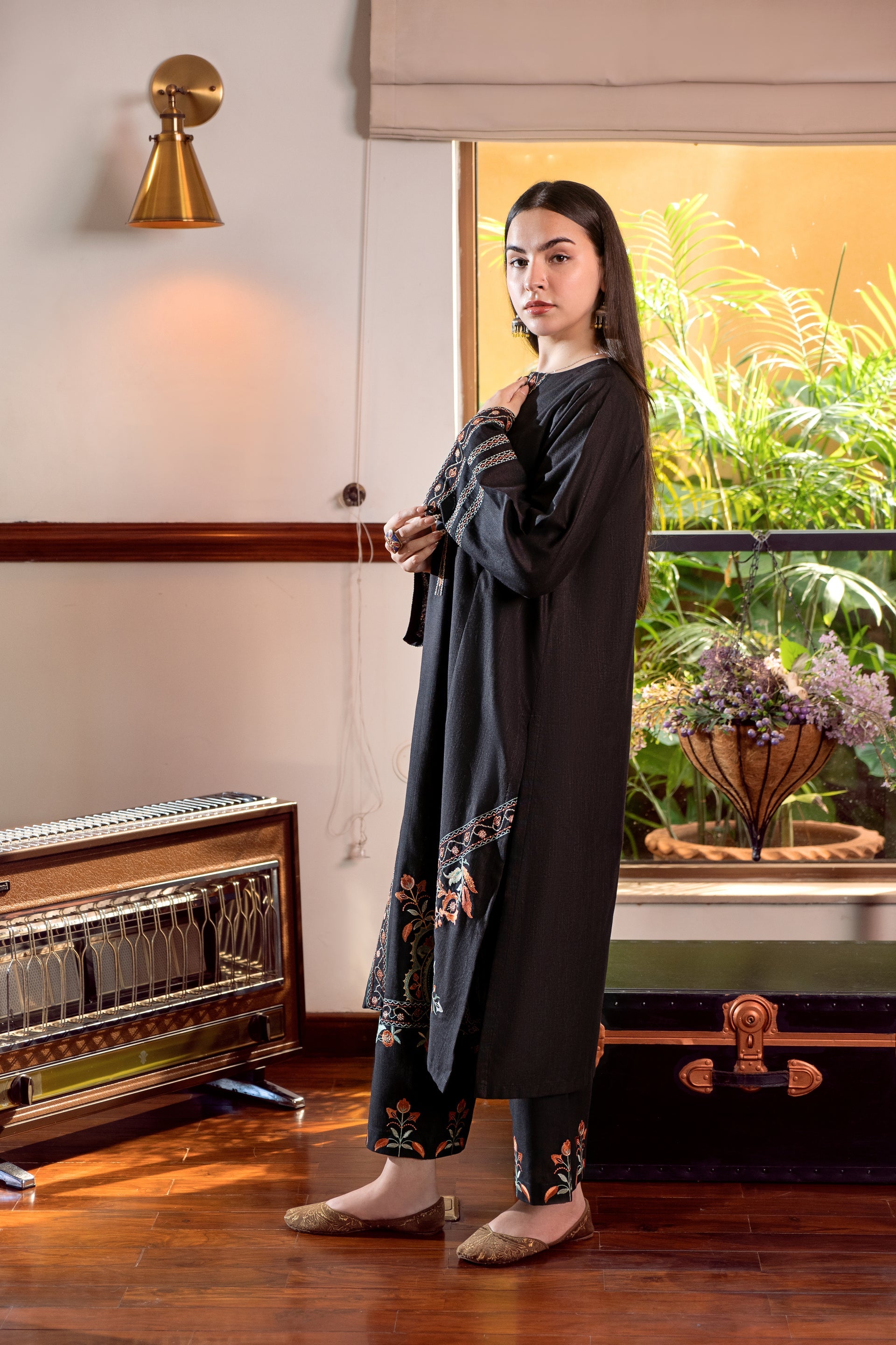 URGE-2PC DHANAK EMBROIDERED SHIRT AND EMBROIDRED TROUSER-BIC-132