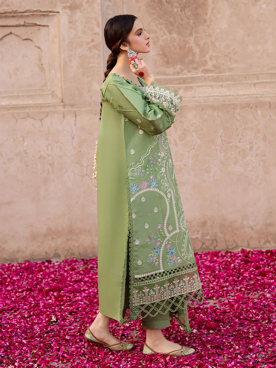 MAHNUR - 3PC LAWN EMBROIDERED SHIRT WITH CHIFFON EMBROIDERED DUPATTA AND TROUSER-BIC-3778