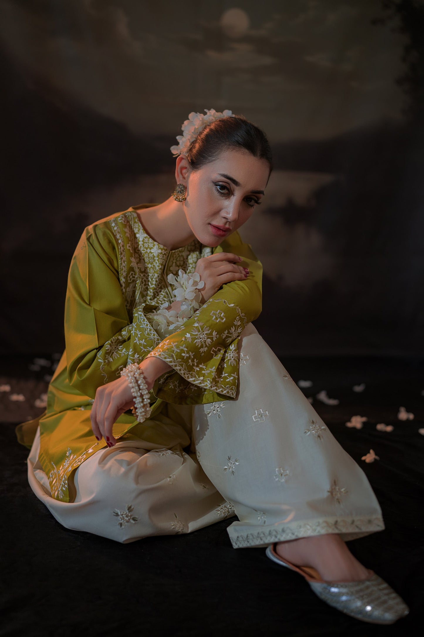 URGE-2PC LAWN EMBROIDERED SHIRT WITH LAWN EMBROIDERED TROUSER-BIC-3481