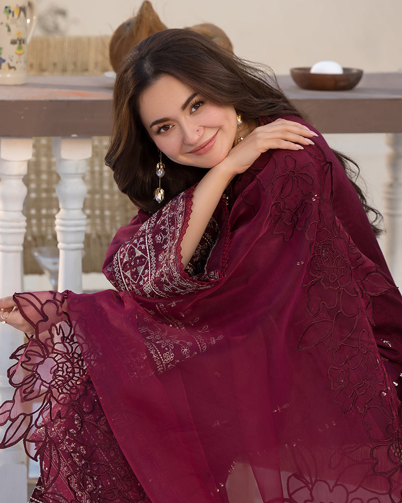 QALAMQAR-3PC LAWN EMBROIDERED SHIRT WITH ORGANZA EMBROIDERED DUAPATTA AND TROUSER-BIC-3727