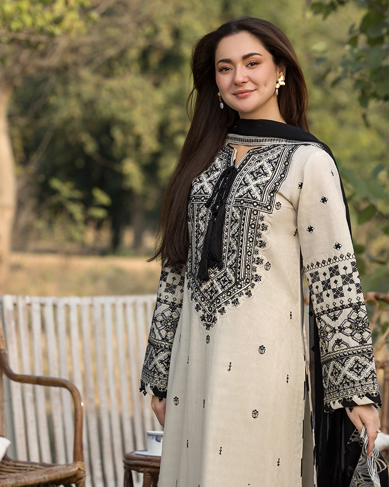 QALAMQAR-3PC LAWN EMBROIDERED SHIRT WITH CHIFFON EMBROIDERED DUPATTA AND TROUSER-BIC-3757