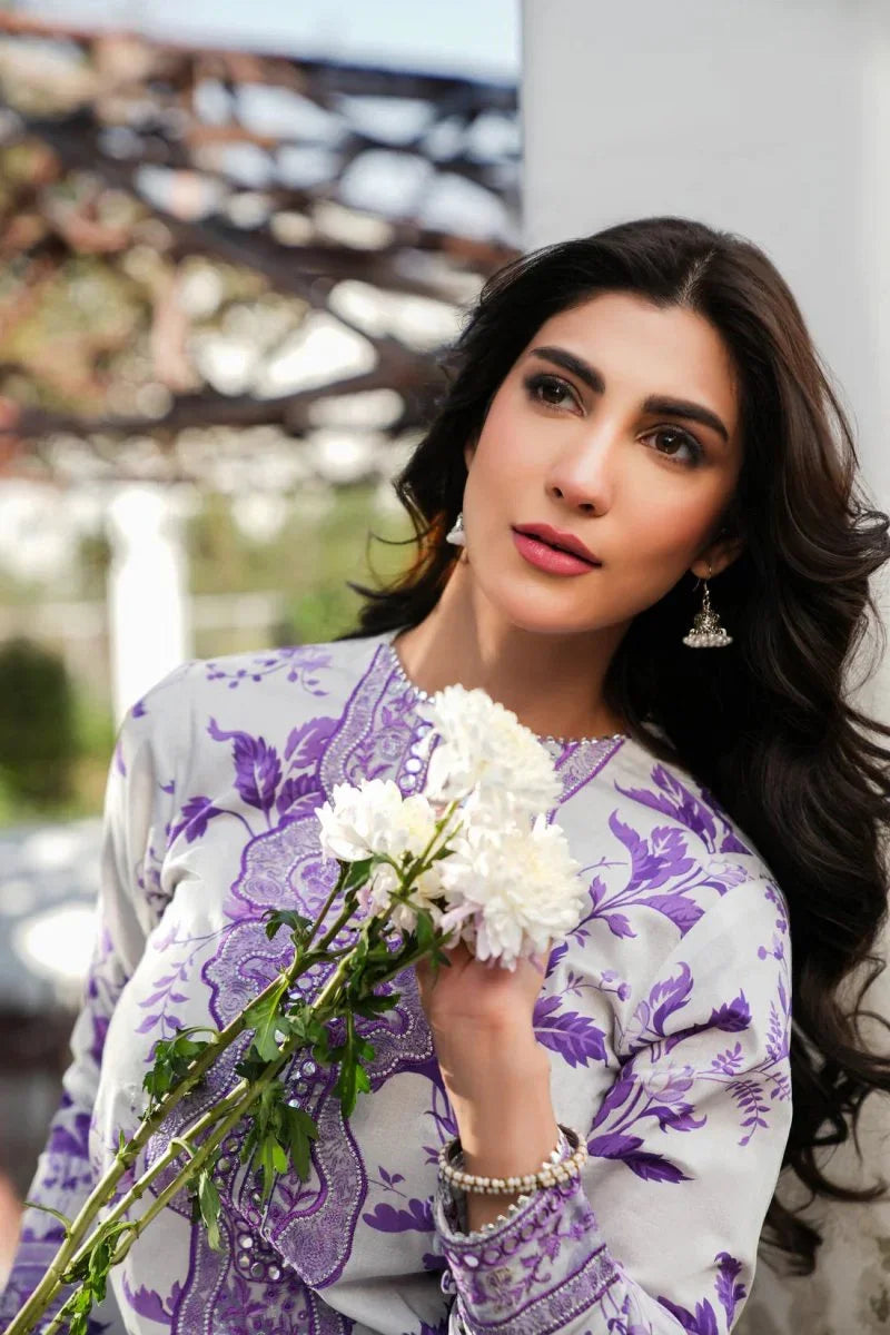 BAROQUE-3PC KHADDAR PRINTED EMB SHIRT WITH KHADDAR PRINT EMB DUPATTA AND PRINT TROUSER-BIC-2562