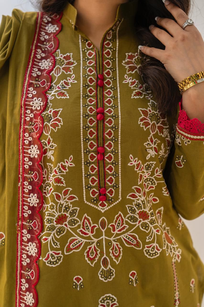 BRANDSINN-3PC LAWN EMBROIDERED SHIRT WITH LAWN EMBROIDERED READY TO WEAR DUPATTA-BIC-G01