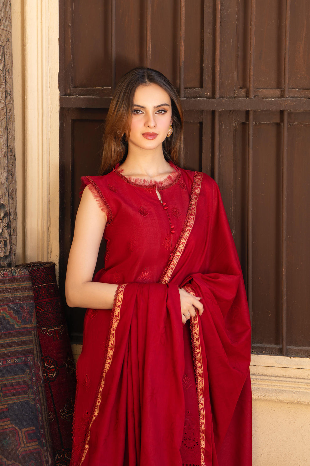 MIRAKHI-3PC LAWN CHIKENKARI EMBROIDERED SHIRT WITH LAWN JAQUARD PRINT DUPATTA -BIC-5400