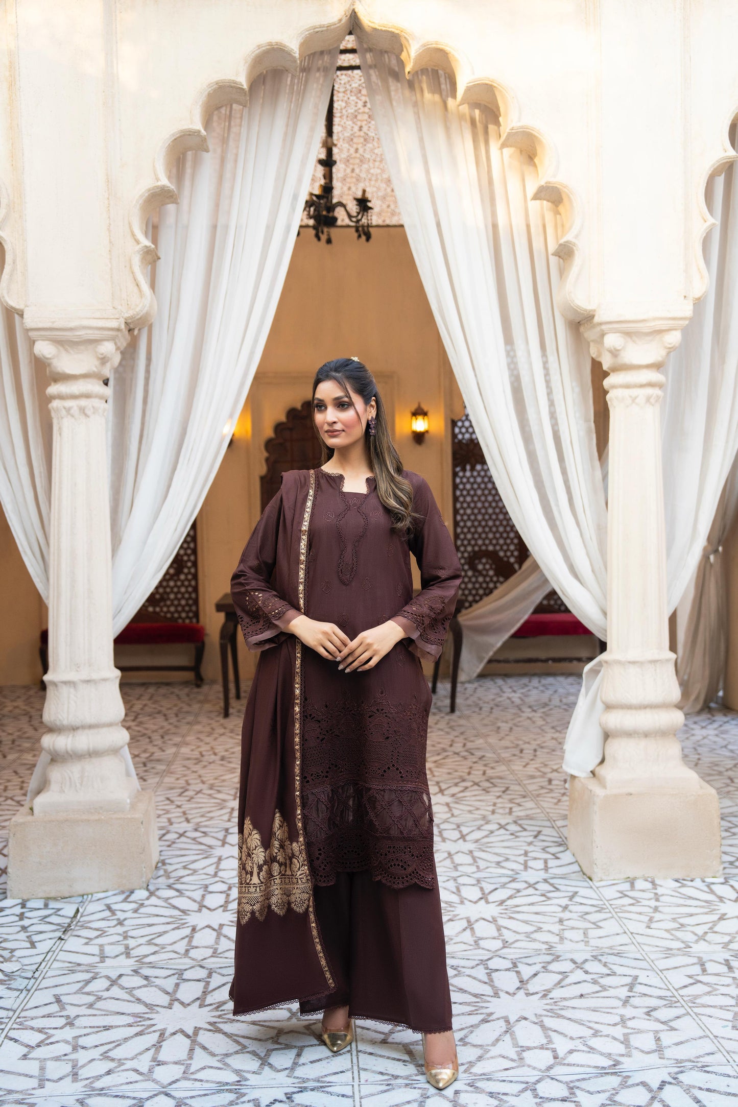 MIRAKHI-3PC LAWN CHIKENKARI EMBROIDERED SHIRT WITH LAWN JACQUARD PRINT DUPATTA -BIC-5500