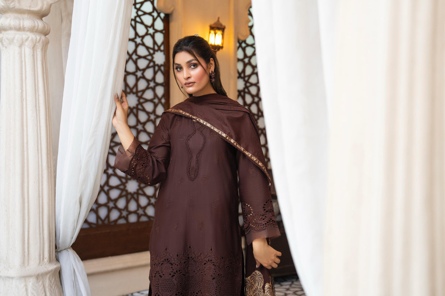MIRAKHI-3PC LAWN CHIKENKARI EMBROIDERED SHIRT WITH LAWN JACQUARD PRINT DUPATTA -BIC-5500