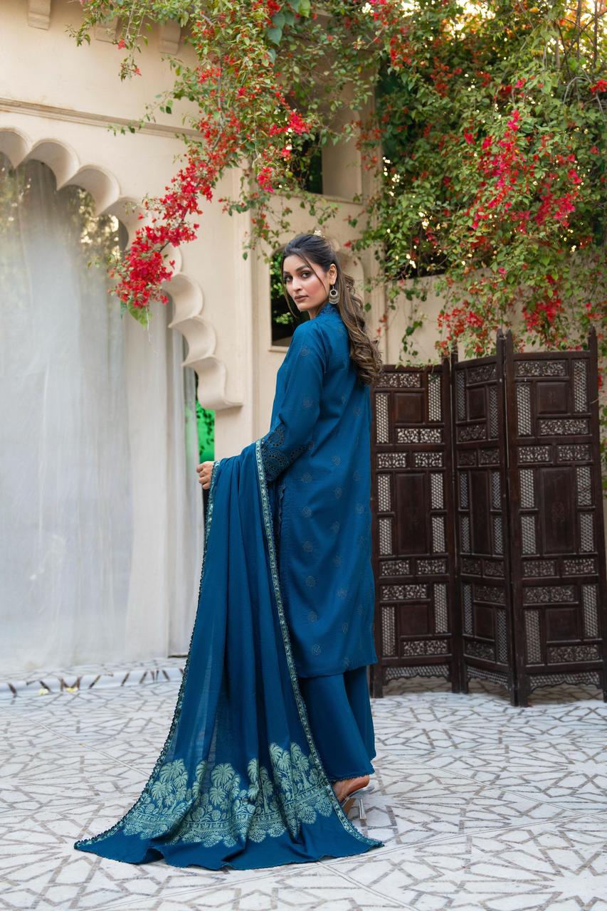 MIRAKHI-3PC LAWN CHIKENKARI EMBROIDERED SHIRT WITH LAWN JACQUARD PRINT DUPATTA-BIC-5600