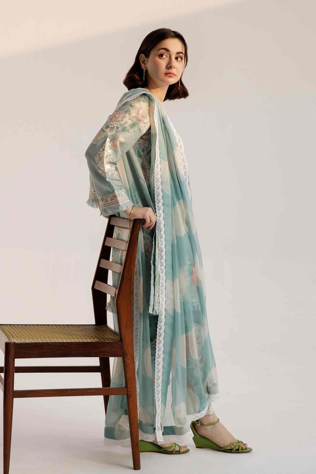 ZARA SHAHJAHAN-3PC LAWN PRINTED EMBROIDERED SHIRT CHIFFON PRINTED DUAPTTA AND TROUSER -BIC-2509
