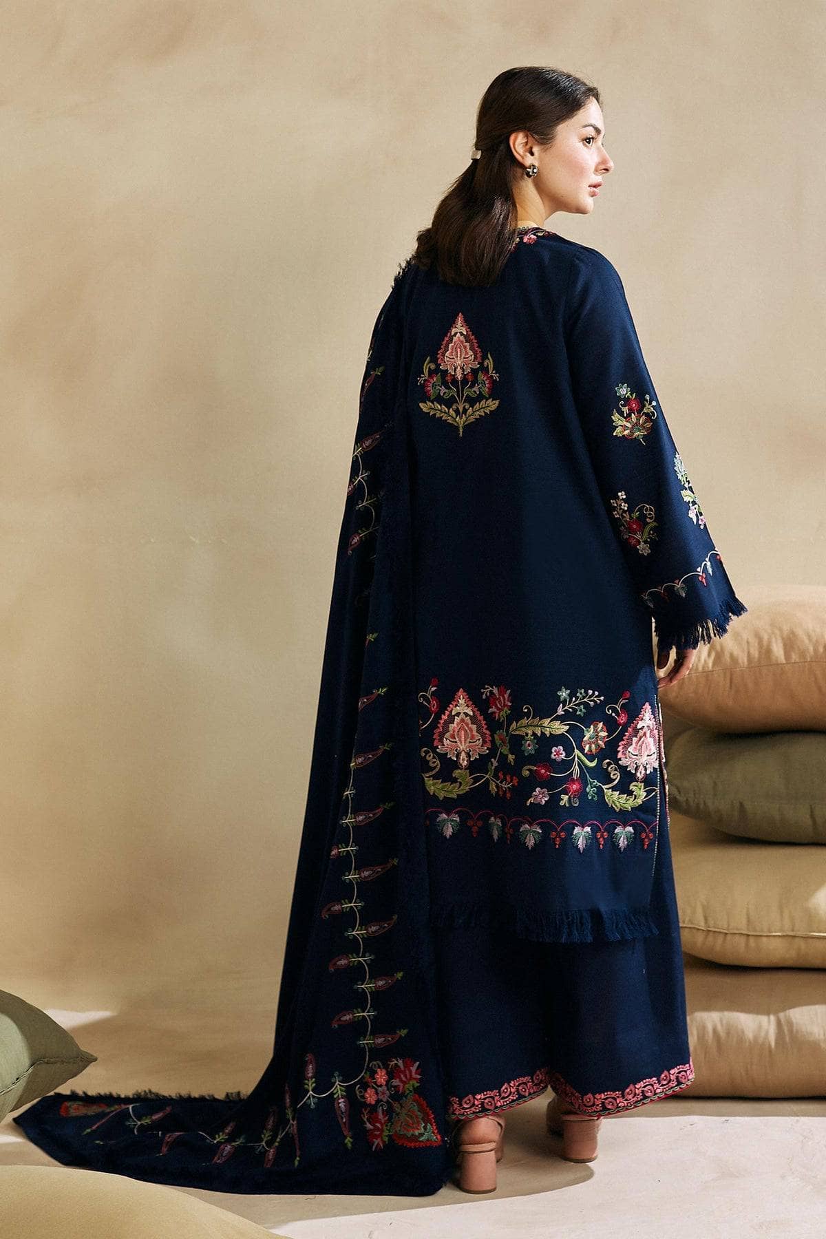 ZARA SHAH JAHAN-3PC DHANAK EMBROIDERED SHIRT WITH DHANAK EMBROIDERED SHAWL AND EMB TROUSER-BIC-4221