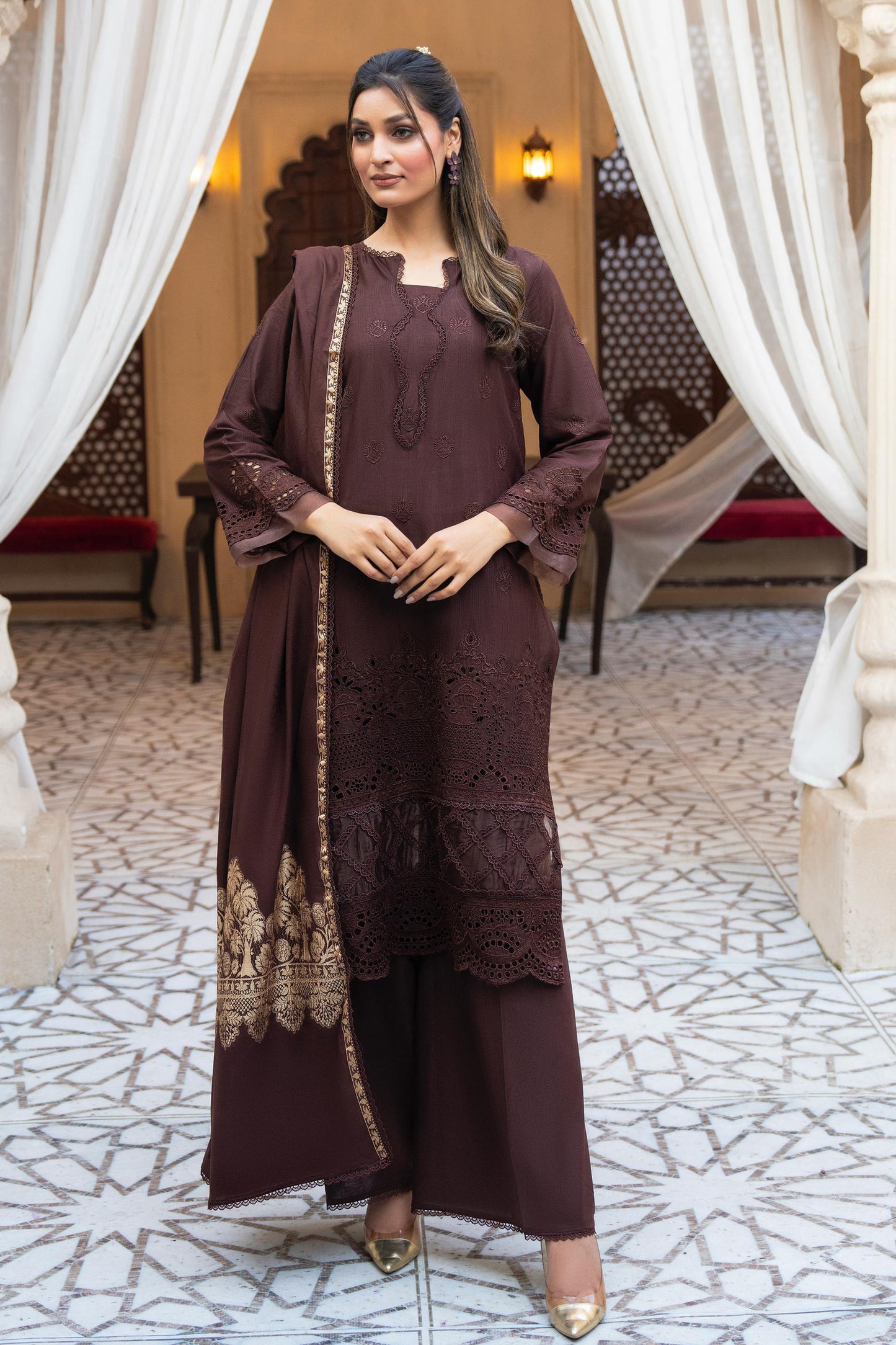 MIRAKHI-3PC LAWN CHIKENKARI EMBROIDERED SHIRT WITH LAWN JACQUARD PRINT DUPATTA -BIC-5500