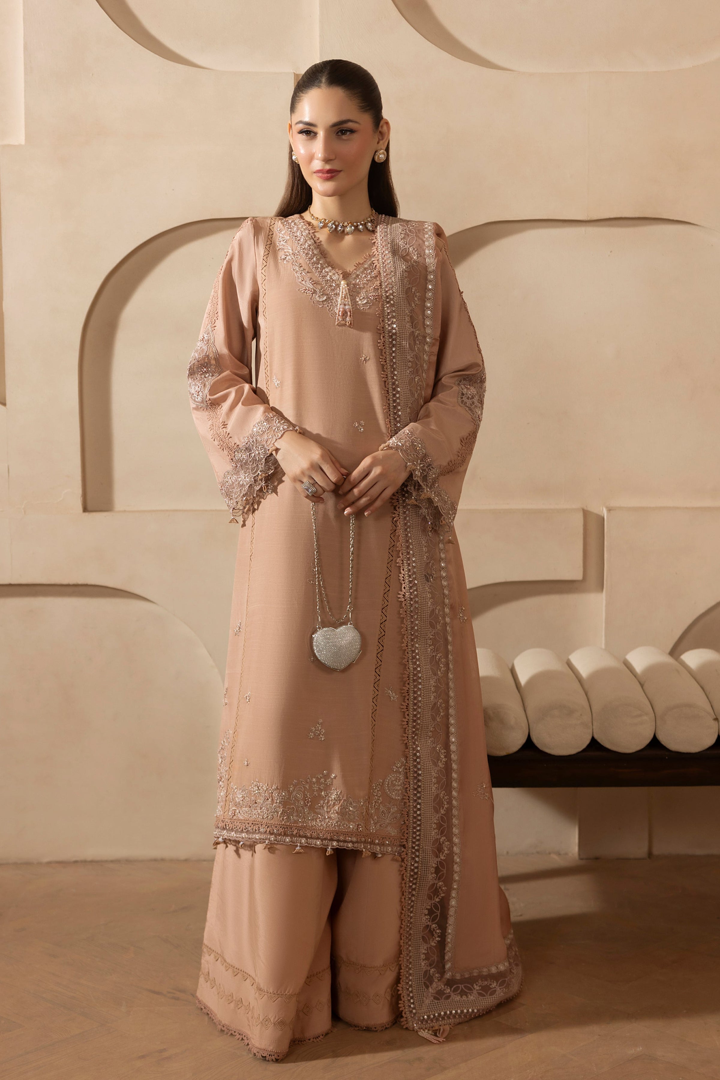 SILK SIGNATURE ARTICLE 2026