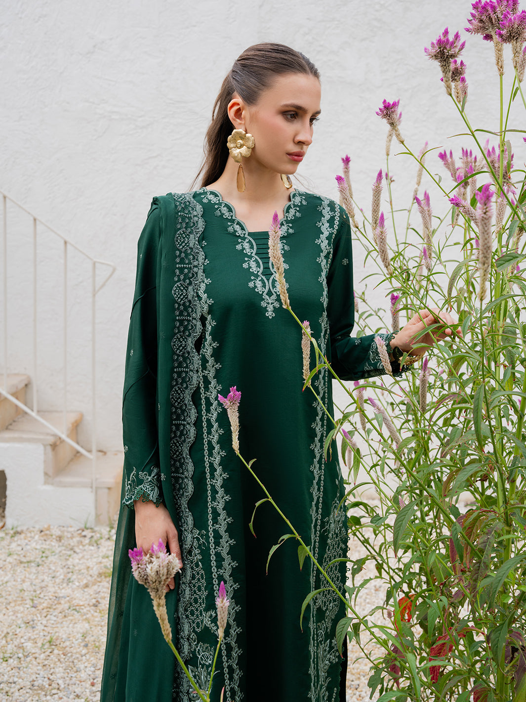 YARD-3PC LAWN EMBROIDERED SHIRT WITH KHAADI NET EMBROIDERED DUPATTA AND TROUSER-BIC-4827