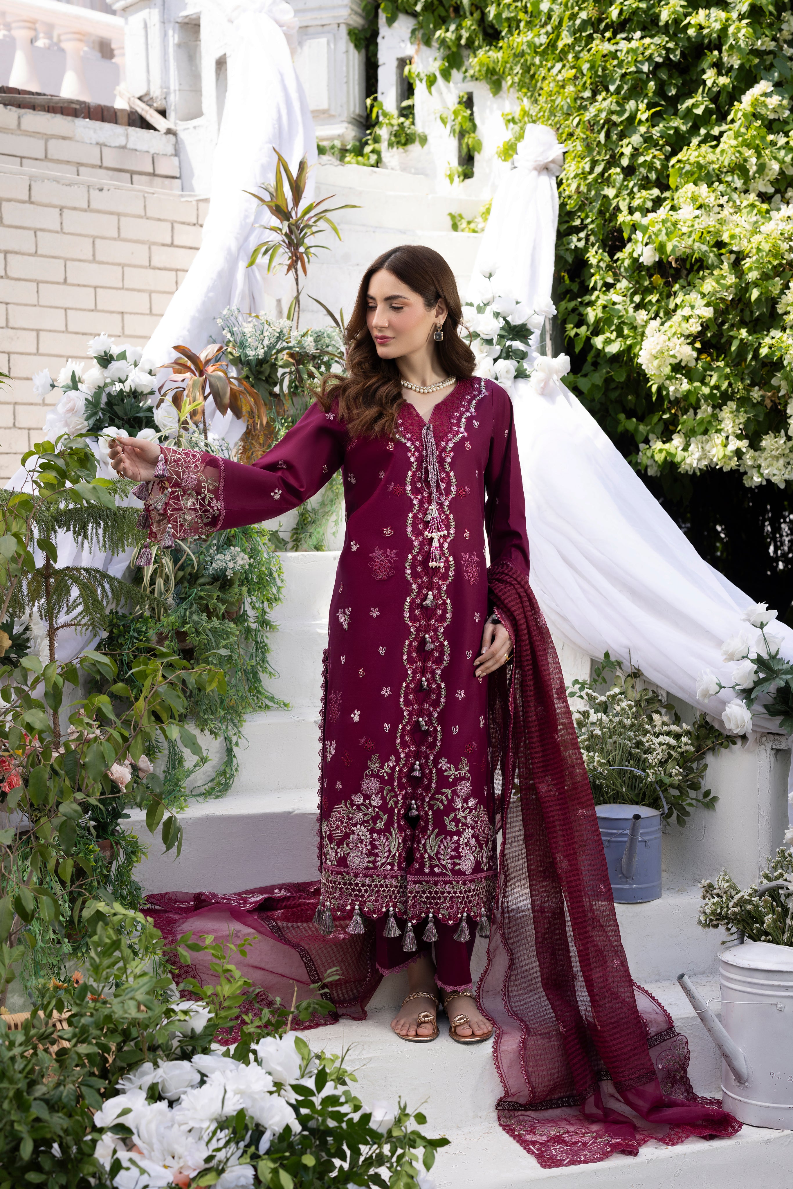 MEHMAL-MELIGEND-LAWN EMBROIDERED-MBN-01