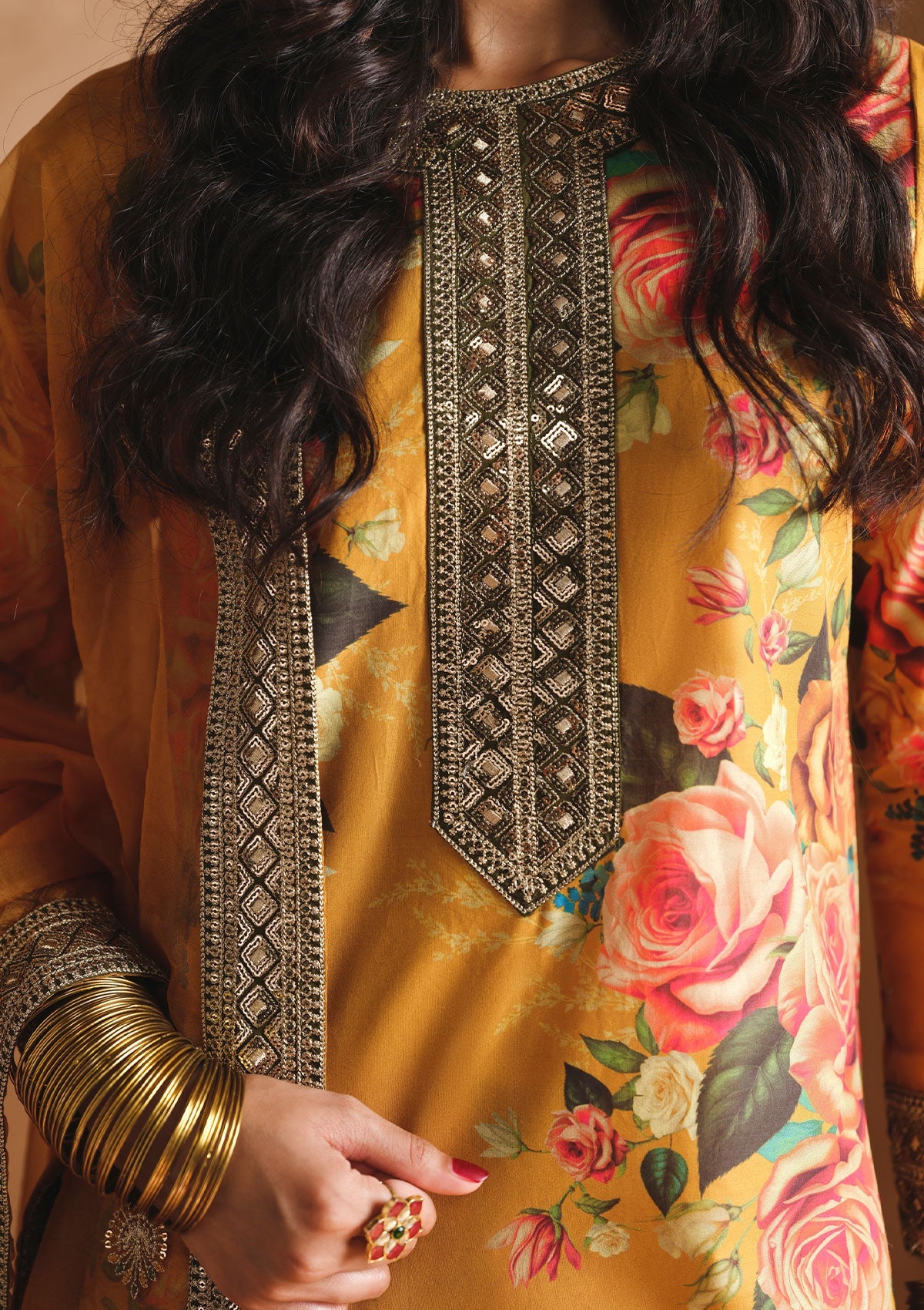ZAINAB CHOTANI-3PC SHAMOZE SILK PRINTED EMBROIDERED SHIRT WITH SOFT SILK PRINTED EMB DUPATTA & EMB TROUSER BIC-1726