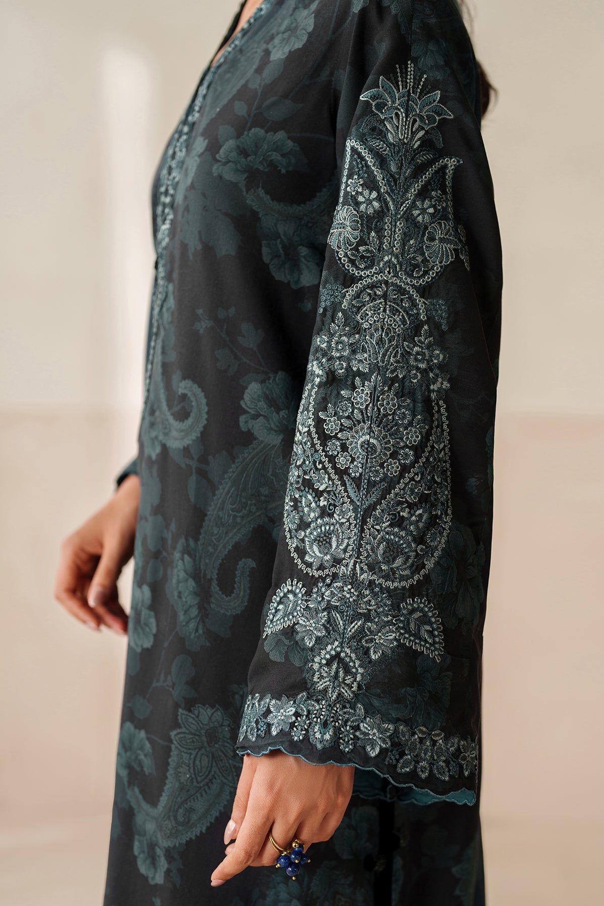 BAROQUE-3PC VISCOSE PRINTED EMB SHIRT WITH VISCOSE PRINTED DUPATTA AND TROUSER-BIC-