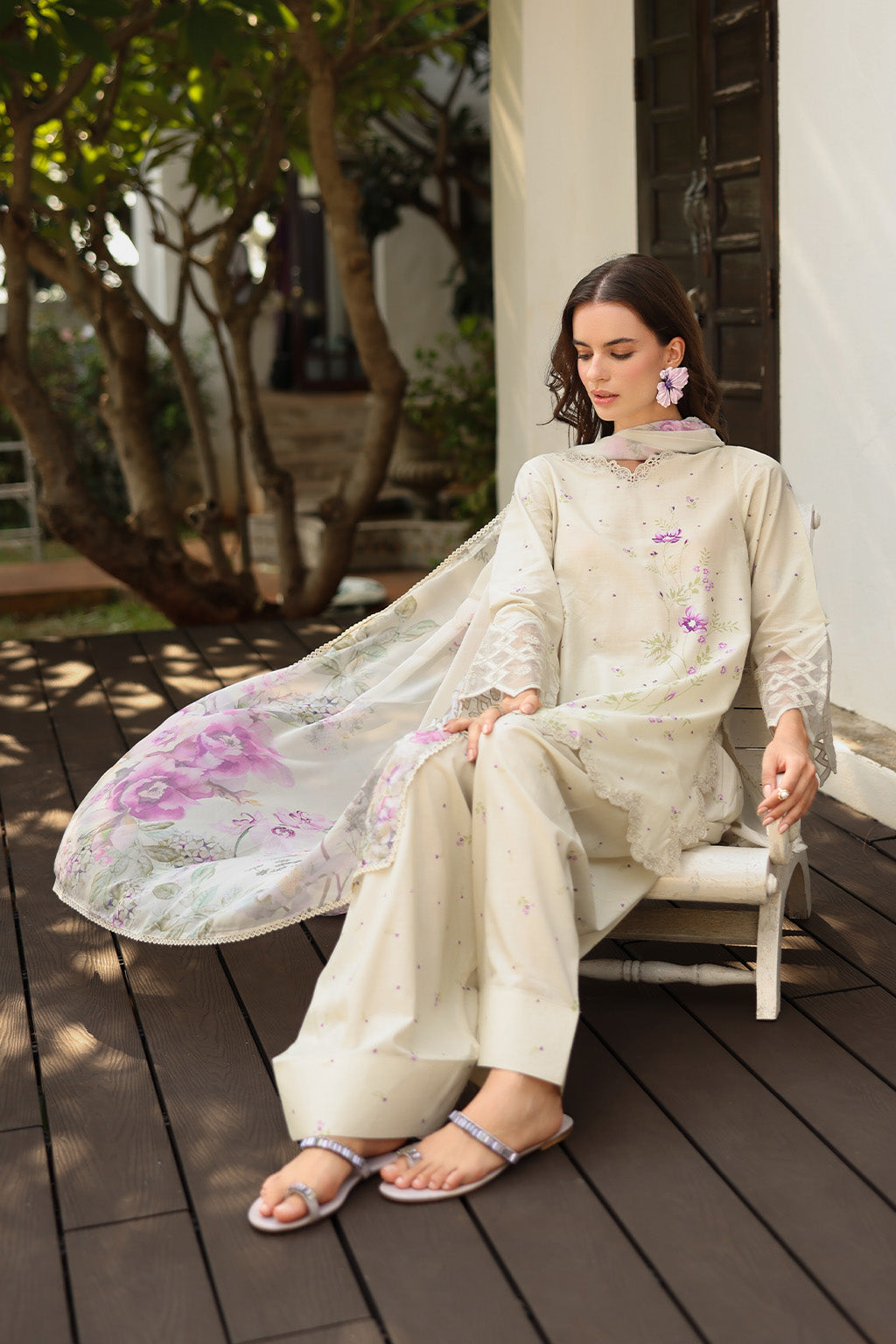 IZNIK-3PC LAWN EMB PRINTED SHIRT WITH SILK PRINTED DUPATTA & PRINTED TROUSER-BIC-044