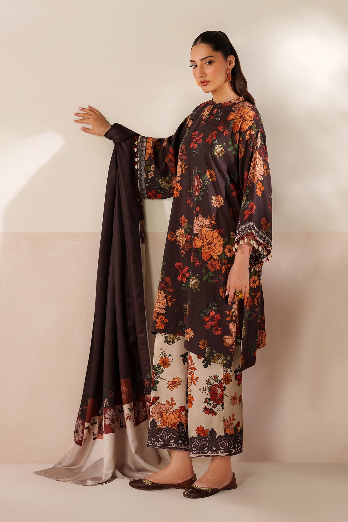 BAROQUE-3PC VISCOSE PRINTED SHIRT WITH VISCOSE PRINTED DUPATTA AND TROUSER-BIC