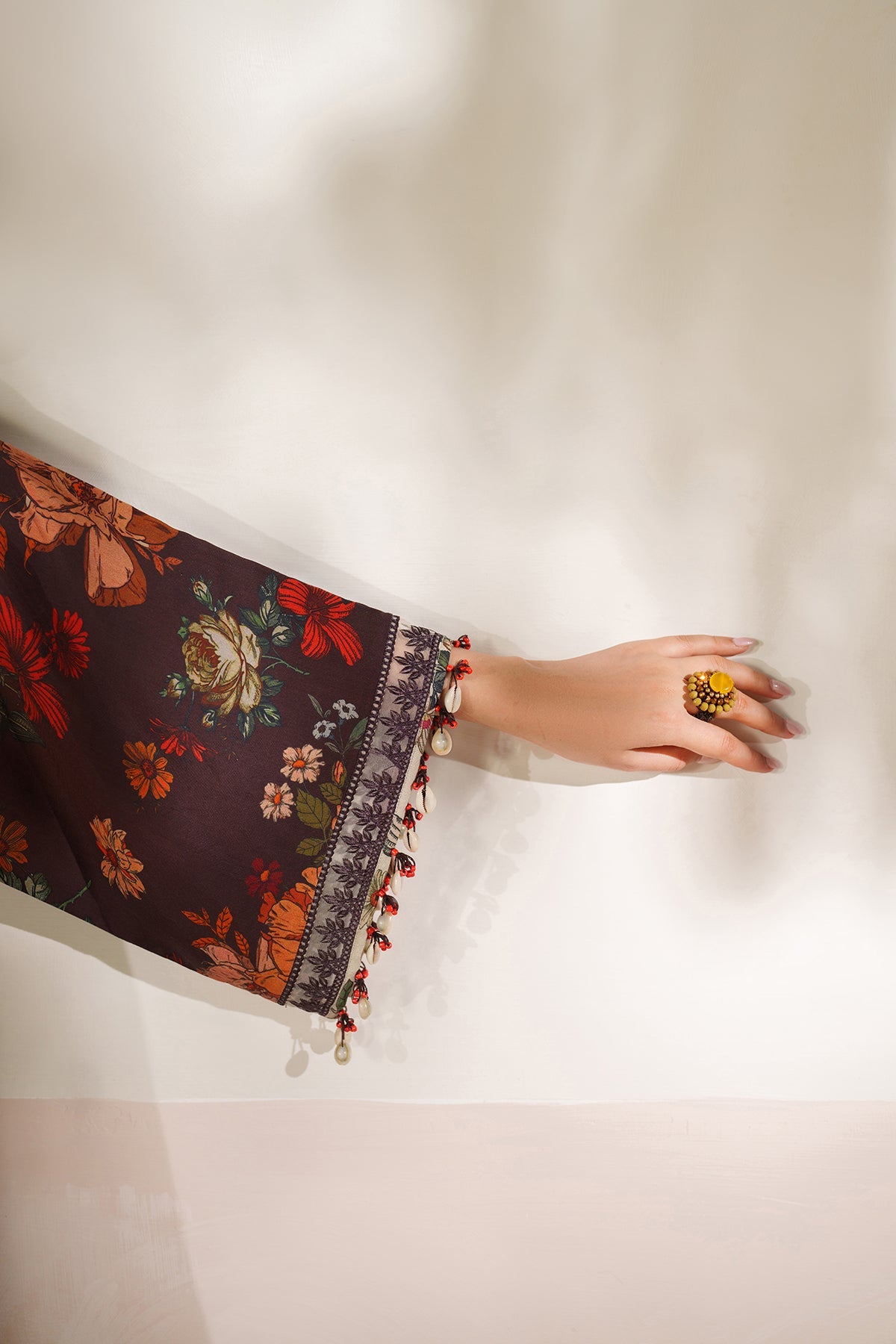 BAROQUE-3PC VISCOSE PRINTED SHIRT WITH VISCOSE PRINTED DUPATTA AND TROUSER-BIC
