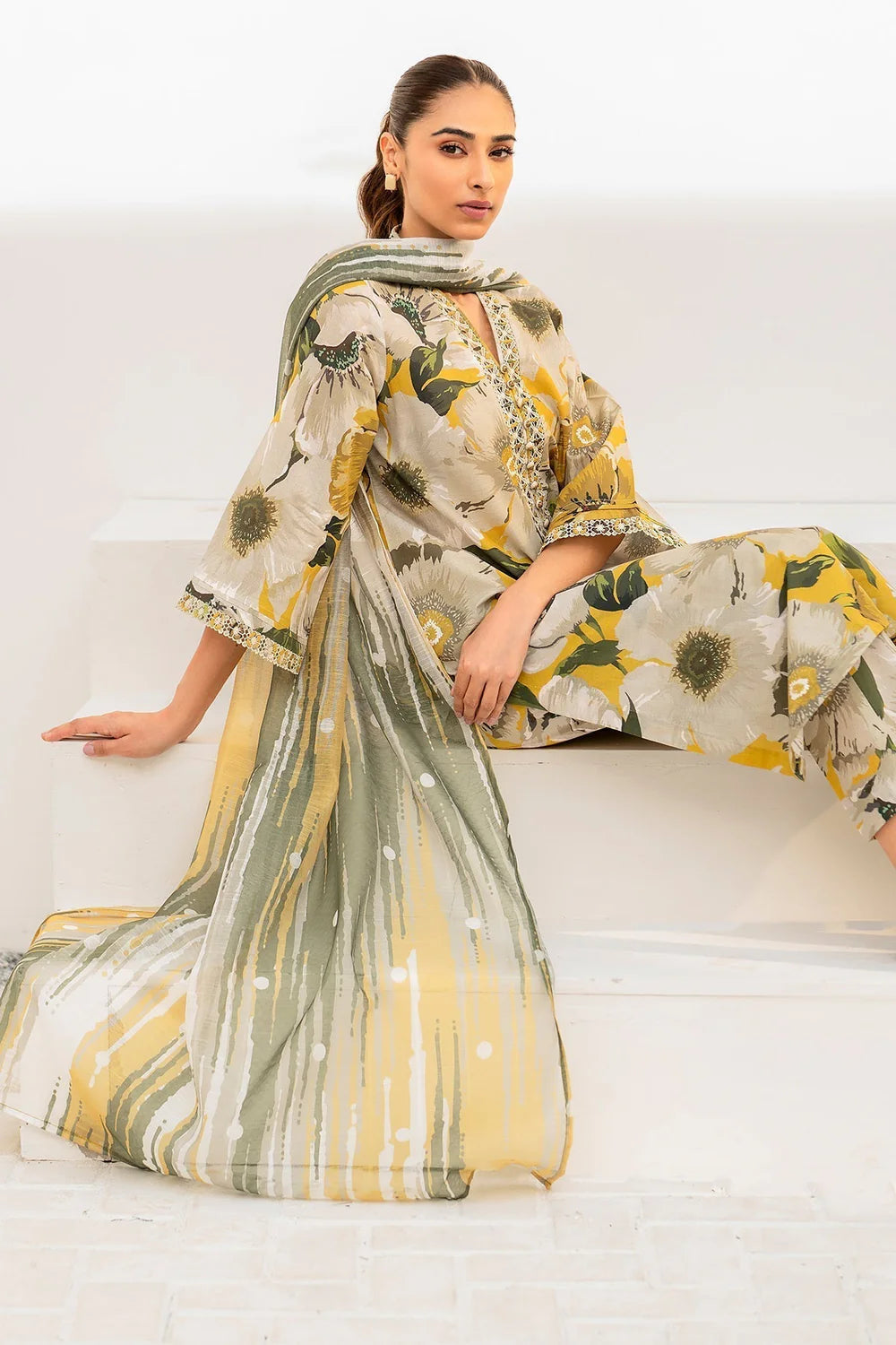BAROUQE-3PC KARANDI PRINTED SHIRT WITH KARANDI PRINTED DUPATTA AND TROUSER-BIC-2573