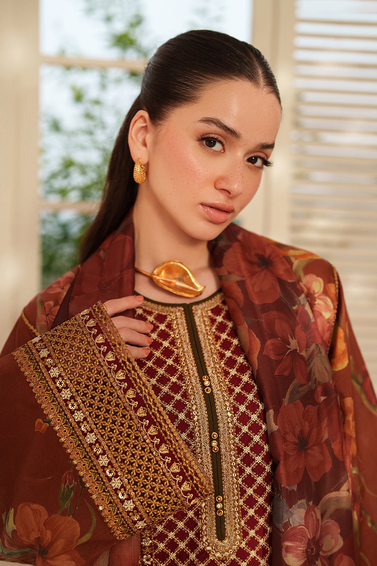 BAROQUE-3PC LAWN DIGITAL PRINTED EMB SHIRT WITH SILK PRINTED DUPATTA AND PRINTED TROUSER-BIC-022