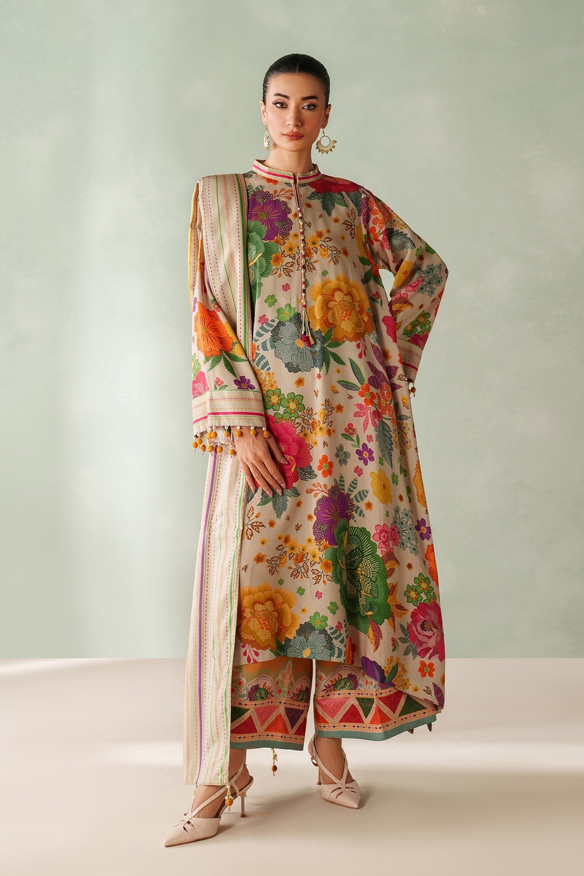 BAROQUE-3PC VISCOSE PRINTED SHIRT WITH VISCOSE PRINTED DUPATTA AND TROUSER-BIC