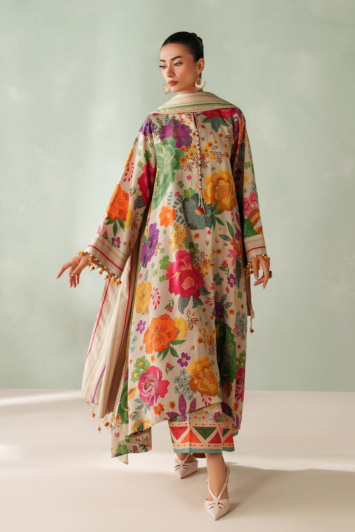 BAROQUE-3PC VISCOSE PRINTED SHIRT WITH VISCOSE PRINTED DUPATTA AND TROUSER-BIC