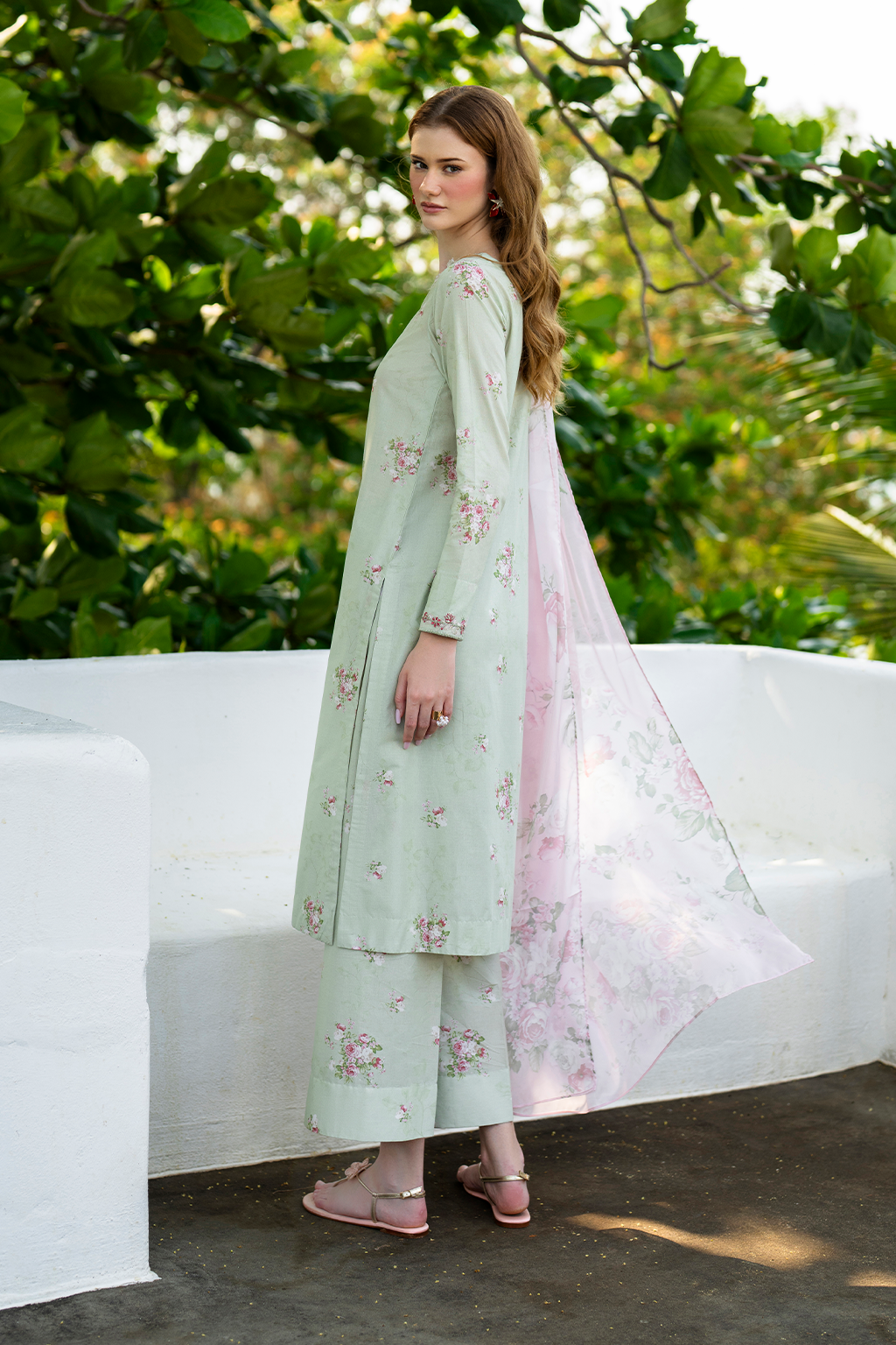 IZNIK-3PC LAWN DIGITAL PRINTED SHIRT WITH SILK PRINTED DUPATTA AND PRINTED TROUSER-BIC-035