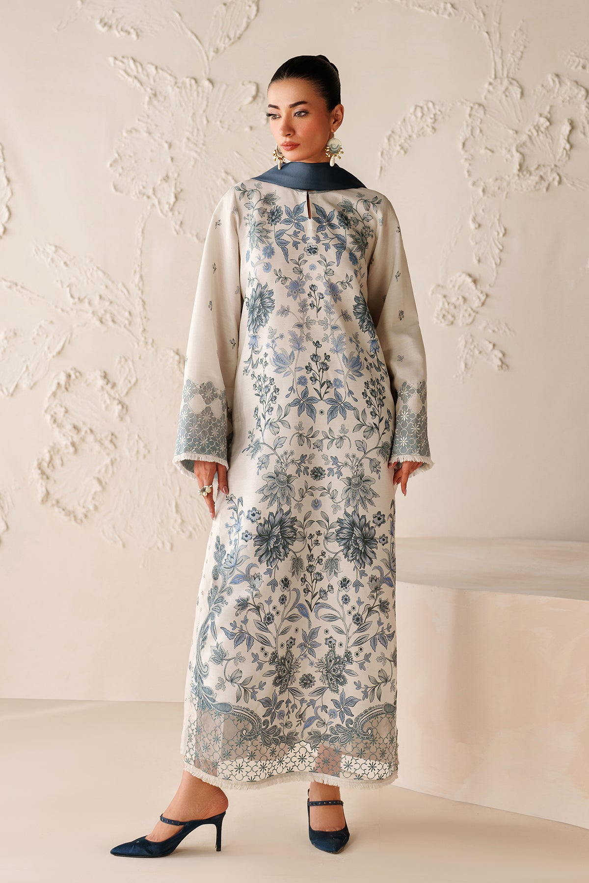 BAROQUE-3PC VISCOSE PRINTED SHIRT WITH VISCOSE PRINTED DUPATTA AND TROUSER-BIC