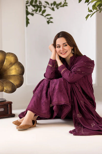 SOBIA NAZIR - 3PC DHANAK EMBROIDERED SHIRT WITH DHANAK EMBROIDERED SHAWL AND TROUSE-BIC-3423