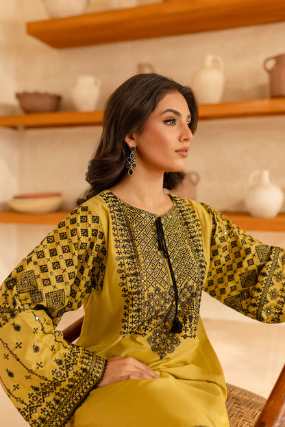 BATIK-2PC SEQUIN LAWN EMBROIDERED SHIRT WITH SEQUIN LAWN EMBROIDERED TROUSER-BIC-3480