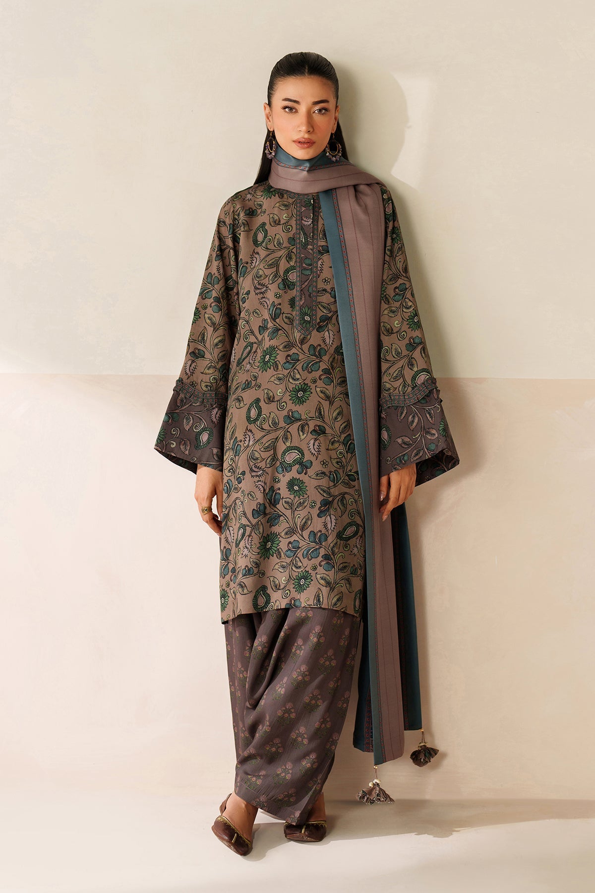 BAROQUE-3PC VISCOSE PRINTED SHIRT WITH VISCOSE PRINTED DUPATTA AND TROUSER-BIC-