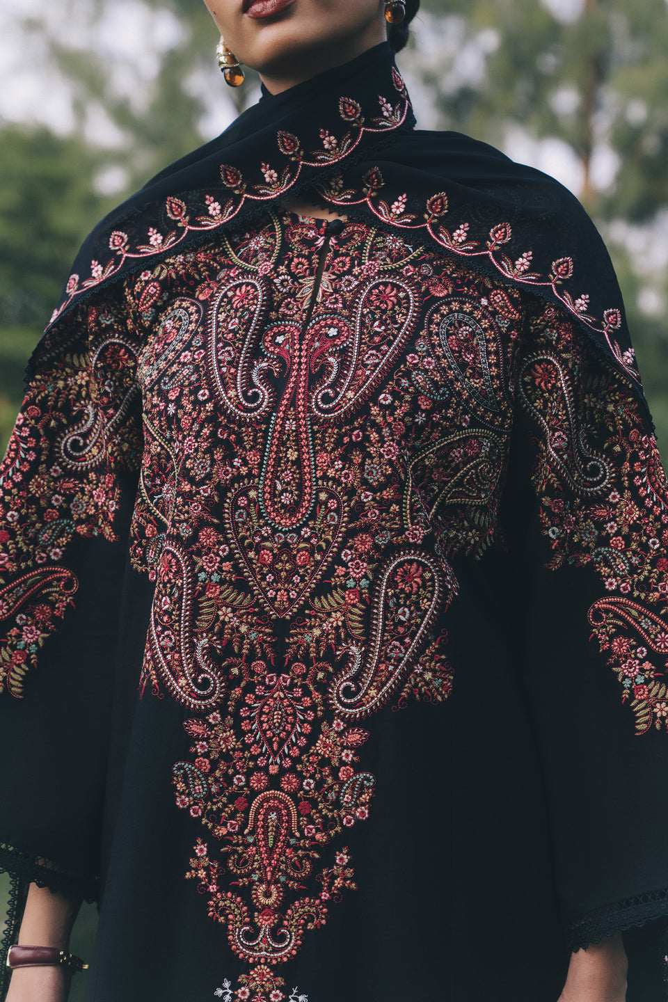 ZARA SHAHJAHAN-3PC DHANAK EMBROIDERED SHIRT WITH DHANAK EMBROIDERED SHAWL AND TROUSER-BIC-5289