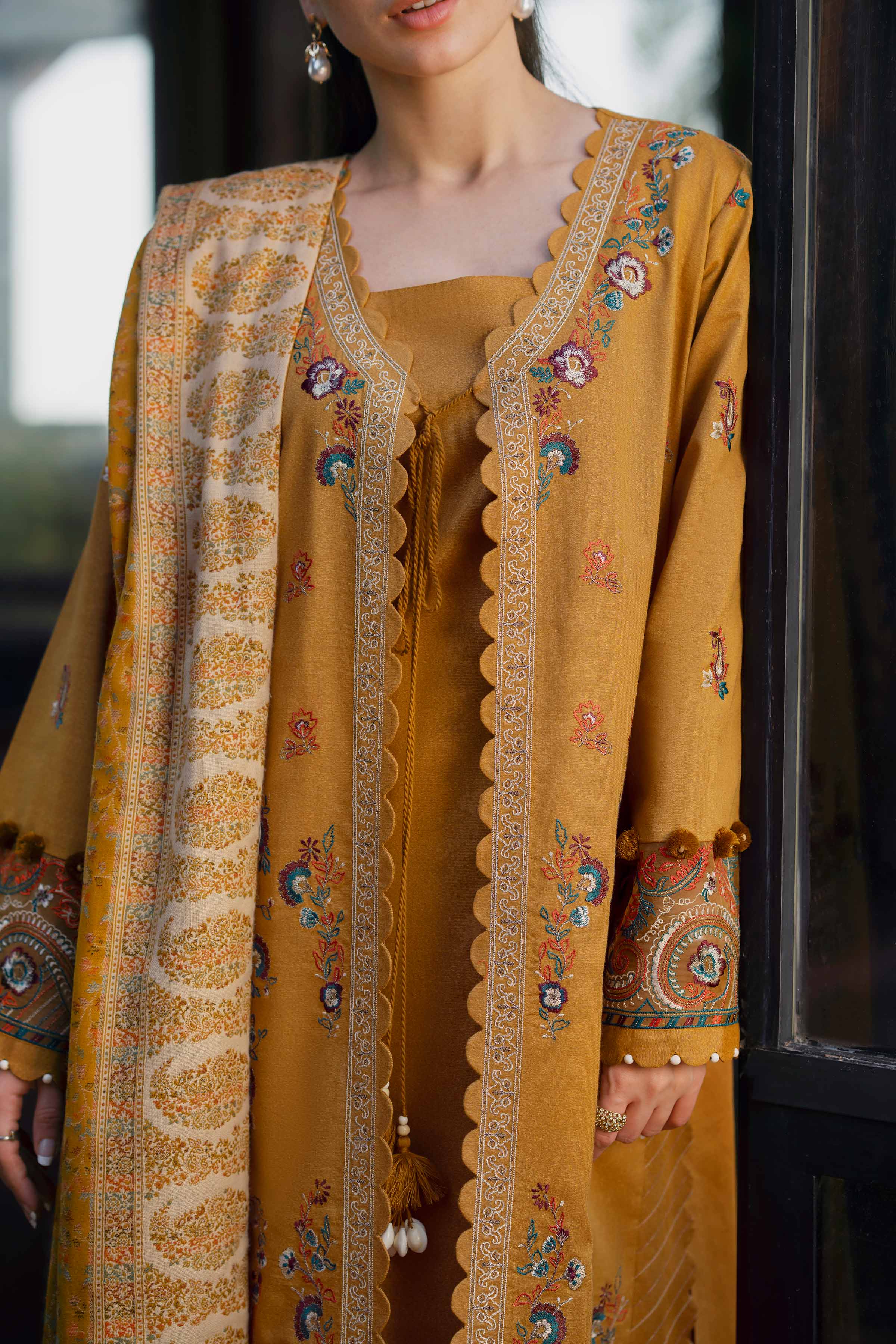 NISHAT-3PC KHADDAR EMBROIDERED SHIRT WITH COURTRAI PRINTED SHAWL & TROUSER-BIC-4377